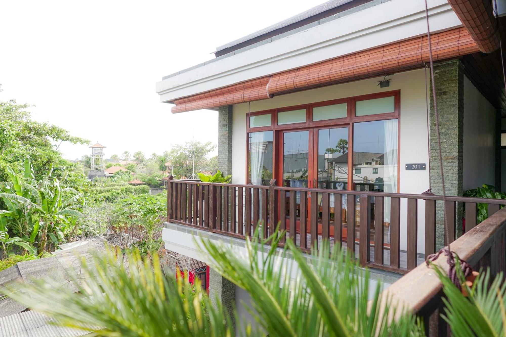 Tempat Tidur & Sarapan Tropical House Bali